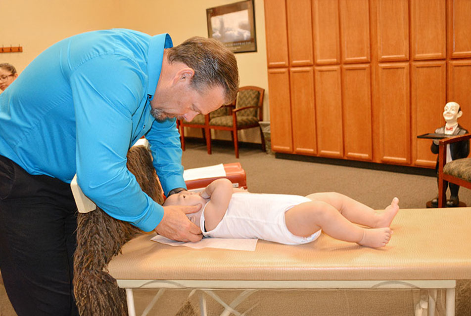 Turlock Family Chiropractic In Turlock treatment room 2