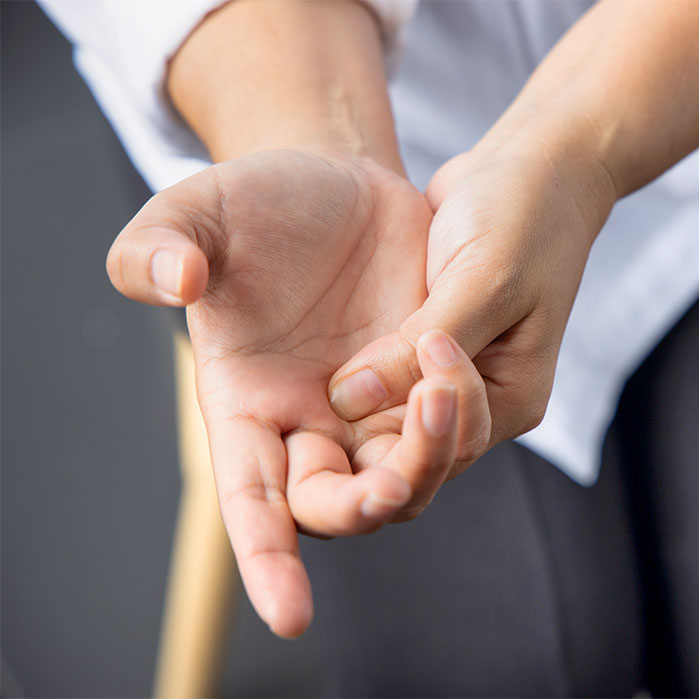 trigger finger chiropractor in Turlock CA